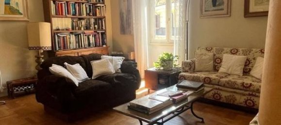 4 bedrooms Apartment in Rome, Italy No. 273973 9