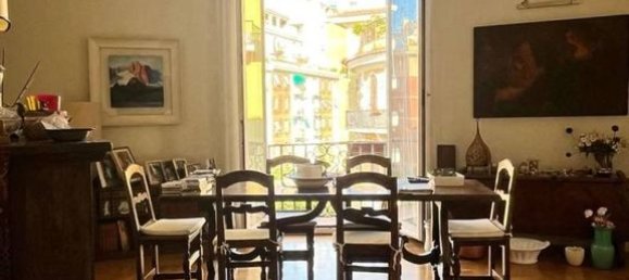 4 bedrooms Apartment in Rome, Italy No. 273973 2