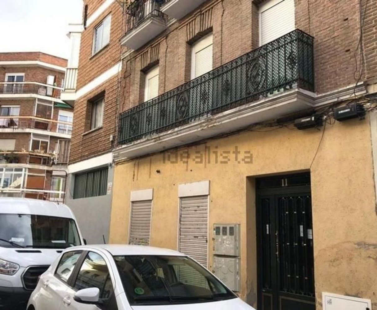 77m² Commercial property in Madrid, Spain No. 28719