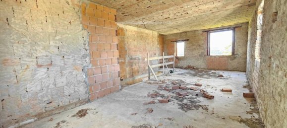 2 bedrooms House in Certaldo, Italy No. 283881 9