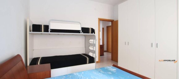 3 rooms Apartment in Borghetto Santo Spirito, Italy No. 27782 11