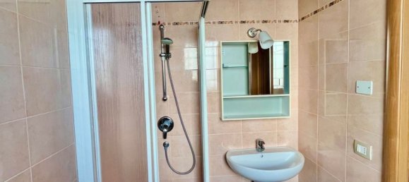 6غرفة منزل في Colognola ai Colli, Italy رقم 219371 20