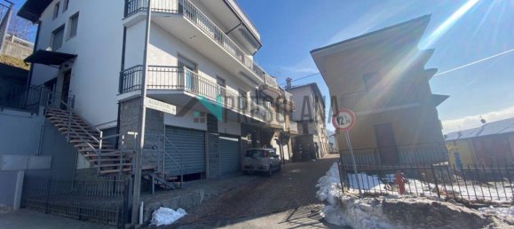Apartamento de 2 dormitorios en Oneta, Italy No. 167069 6