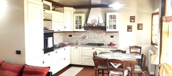 3غرفة منزل في Pistoia, Italy رقم 341437 4