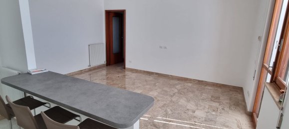 4-Zimmer Wohnung in Udine, Italy, Nr. 84292 6