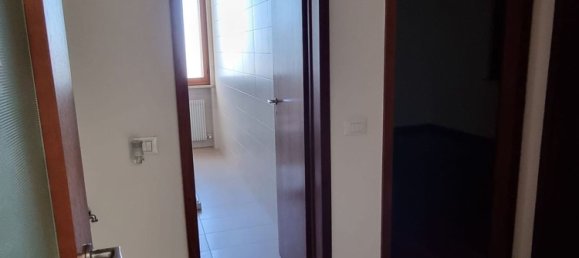 4-Zimmer Wohnung in Udine, Italy, Nr. 84292 11