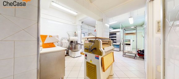 135m² Commercial property in Caponago, Italy No. 378464 13