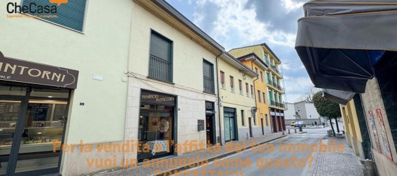 135m² Commercial property in Caponago, Italy No. 378464 3