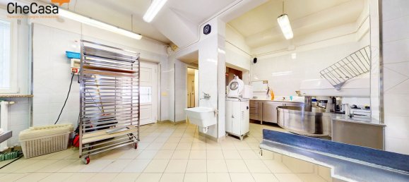 135m² Commercial property in Caponago, Italy No. 378464 15