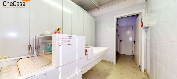 135m² Commercial property in Caponago, Italy No. 378464 19