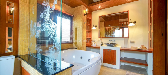 4 Schlafzimmer Haus in Pattaya, Thailand, Nr. 67377 14