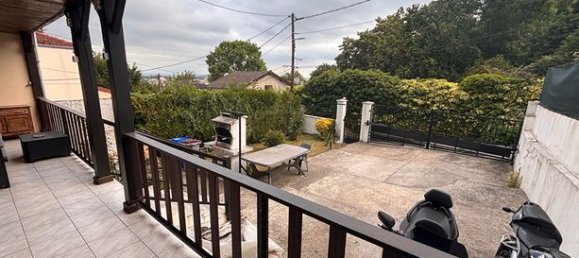 3 Schlafzimmer Haus in Le Raincy, France, Nr. 315390 4