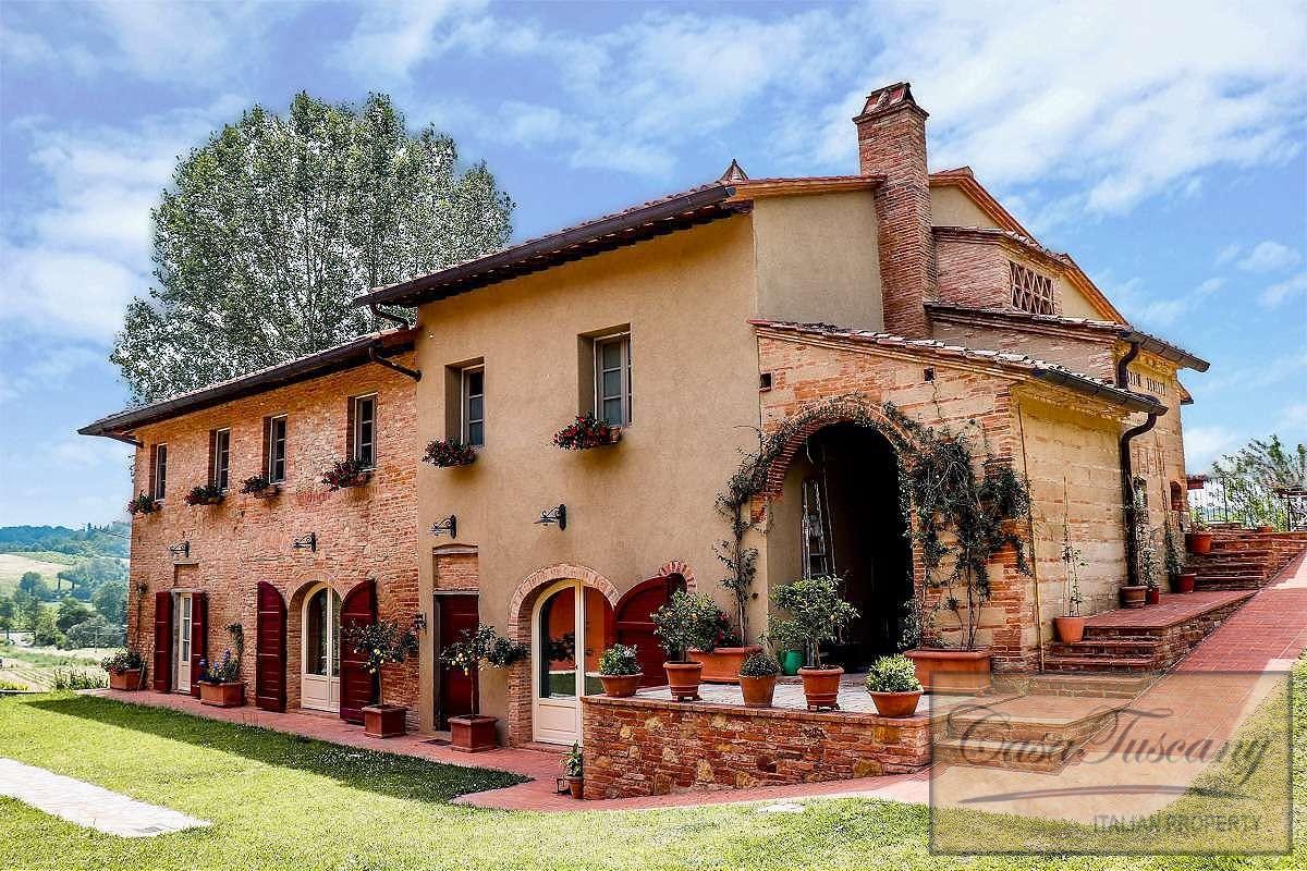 13 bedrooms Farm in San Miniato, Italy No. 135