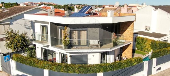 4 Schlafzimmer Haus in Cascais, Portugal, Nr. 169989 40