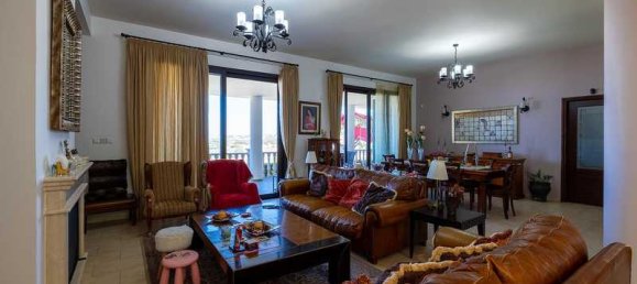 4 bedrooms House in Konia, Cyprus No. 15915 11