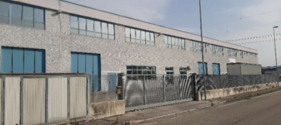 Gewerbliche Immobilie in Camerata Picena, Italy 1500m², Nr. 327766 4