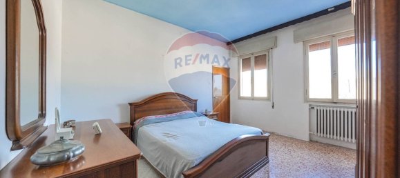 5 rooms House in Codigoro, Italy No. 109242 17