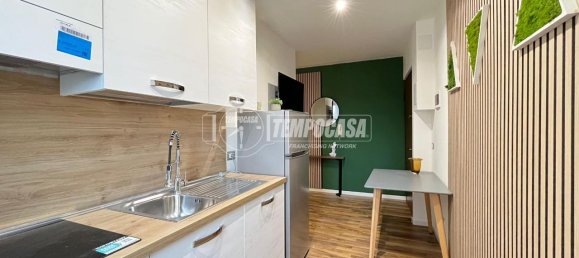 Квартира с 2 комнатами в Милан, Италия № 247855 10