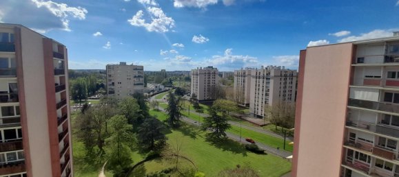 3 Schlafzimmer Wohnung in Le Mans, France, Nr. 357679 2