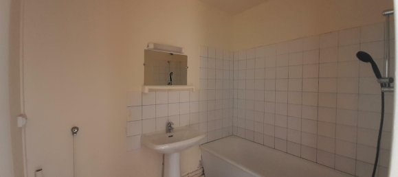 3 Schlafzimmer Wohnung in Le Mans, France, Nr. 357679 4