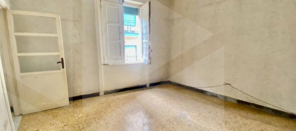 3 rooms Apartment in Sant'Anastasia, Italy No. 22513 5