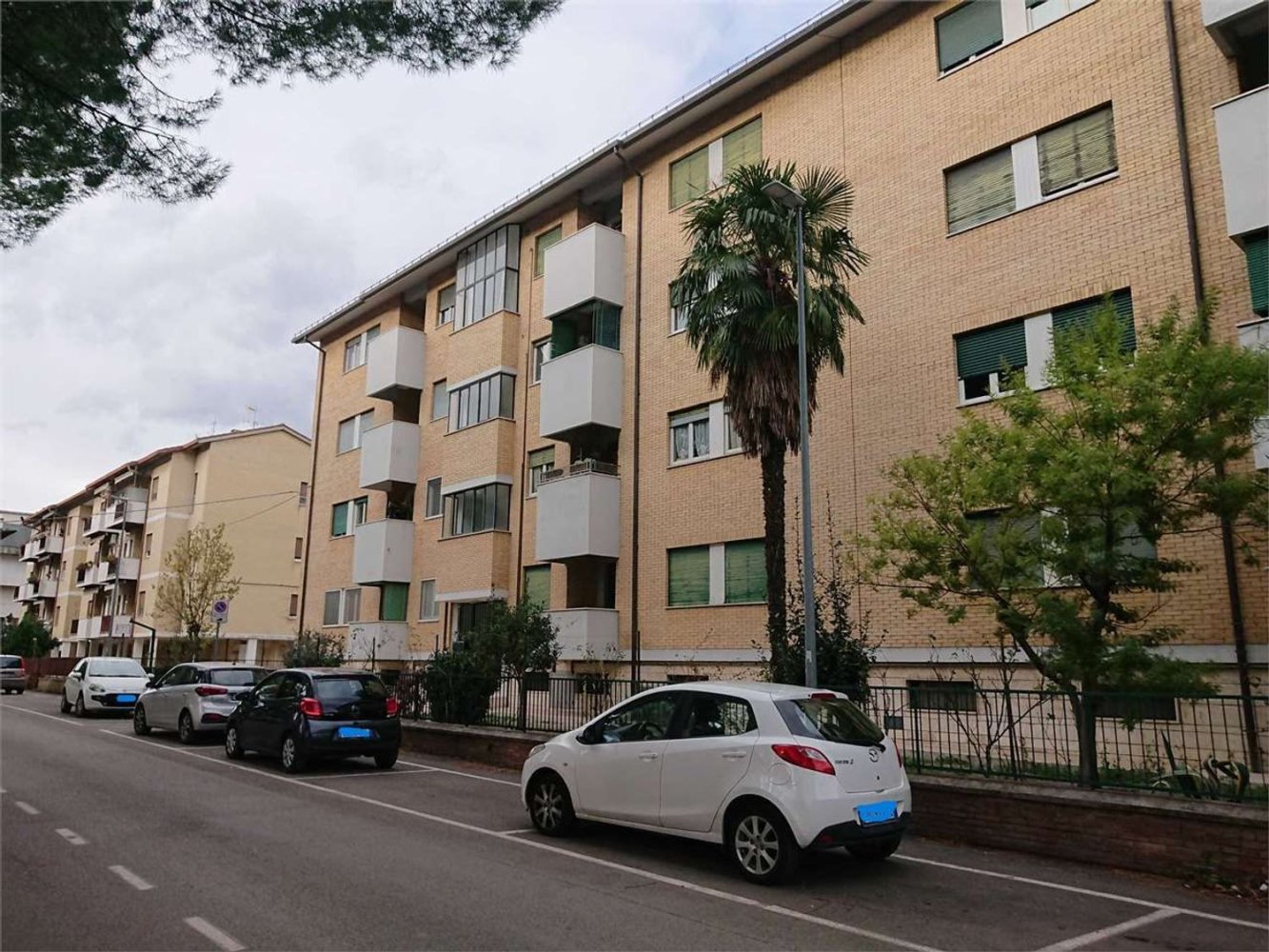 7-salle Appartement à Teramo, Italy No. 94931