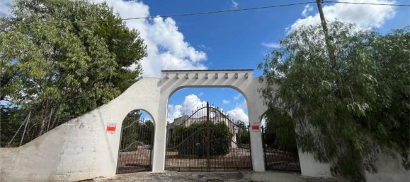 4 rooms Villa in Francavilla Fontana, Italy No. 306944 2