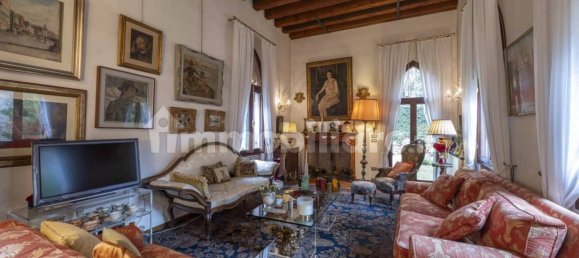 2 bedrooms Apartment in Venice, Italy No. 160377 3
