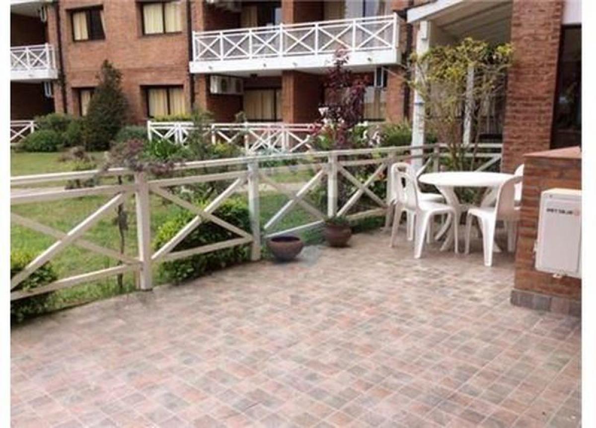 3 bedrooms Apartment in Mar del Plata, Argentina No. 76475