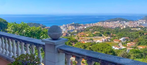 5 bedrooms Villa in Lloret de Mar, Spain No. 10717 2