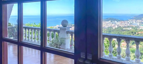 5 bedrooms Villa in Lloret de Mar, Spain No. 10717 3