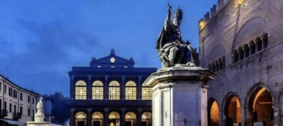 10 rooms Apartment in Rimini, Italy No. 24451 22