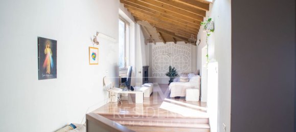 5 rooms Duplex in Bergamo, Italy No. 160919 6