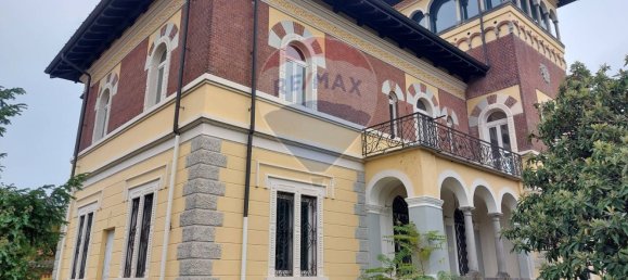 Villa de 18 habitaciónes en Olgiate Olona, Italy No. 165243 2