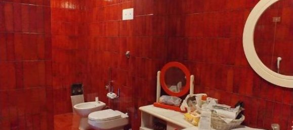 5 rooms Apartment in Perugia, Italy No. 90709 6