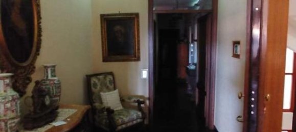 5 rooms Apartment in Perugia, Italy No. 90709 10