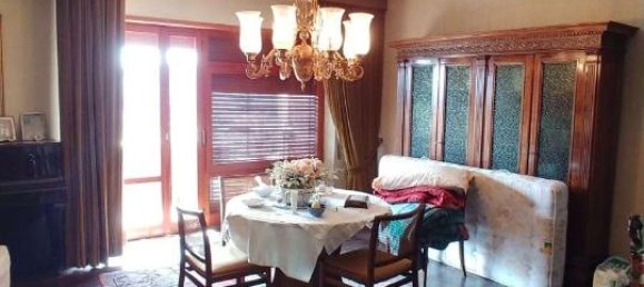 5 rooms Apartment in Perugia, Italy No. 90709 4