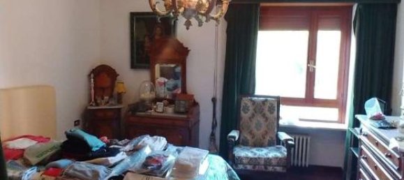 5 rooms Apartment in Perugia, Italy No. 90709 7