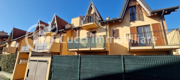 Квартира с 3 комнатами в Рончелло, Италия № 142563 30