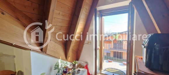 Квартира с 3 комнатами в Рончелло, Италия № 142563 14