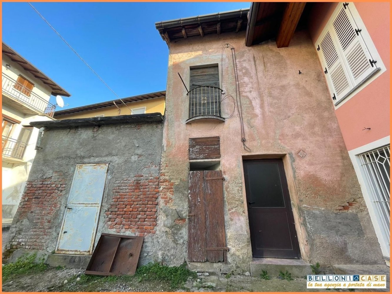 2 rooms Duplex in Caronno Varesino, Italy No. 78271