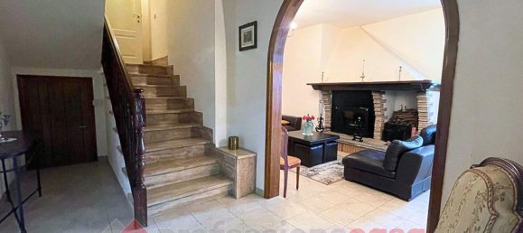 4 rooms Apartment in Passignano sul Trasimeno, Italy No. 146171 10