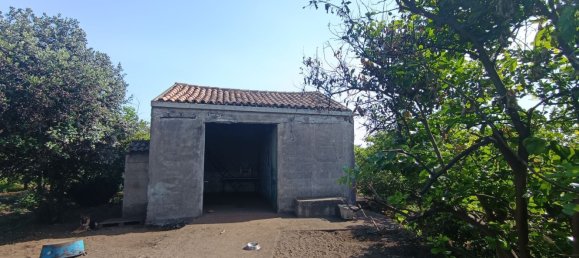  Land in Riposto, Italy No. 320608 3