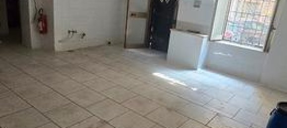 Imóvel comercial de 2 divisões em Nocera Inferiore, Italy N.º 304708 2