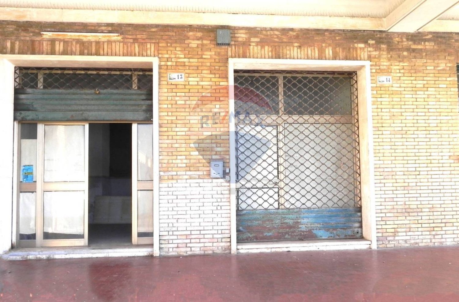 1 room Commercial property in Sabaudia, Italy No. 52599