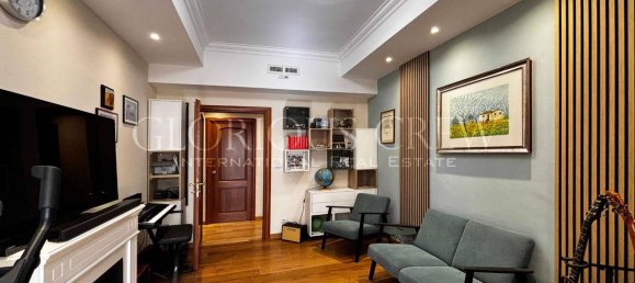 Квартира с 5 комнатами в Рим, Италия № 15111 4