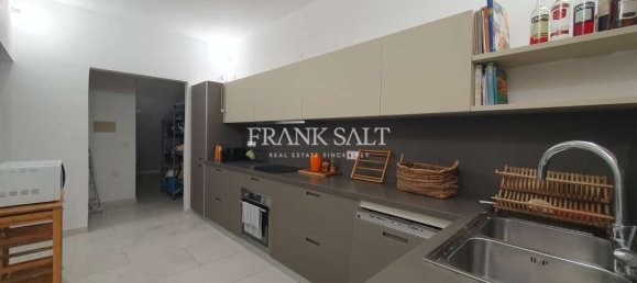 3 غرف نوم طابقين في Swieqi, Malta رقم 7629 2