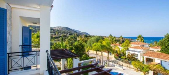 Вилла с 5 спальнями в Полис, Кипр № 82732 2