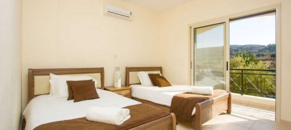 Вилла с 5 спальнями в Полис, Кипр № 82732 7