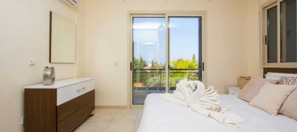 Вилла с 5 спальнями в Полис, Кипр № 82732 9